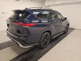 More photos of 2023 Toyota Highlander XSE at Automaxx of the Carolinas, SC