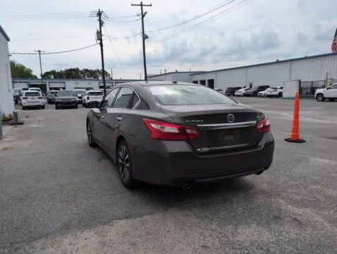 More photos of 2016 Nissan Altima 2.5 SV at Automaxx of the Carolinas, SC
