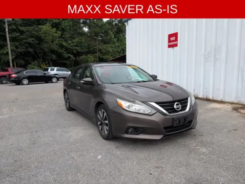 Brown 2016 Nissan Altima 2.5 SV for sale in Summerville, SC