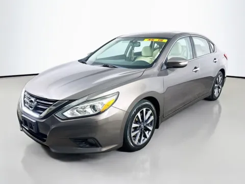Another view of 2016 Nissan Altima 2.5 SV for sale in Summerville, SC at Automaxx of the Carolinas
