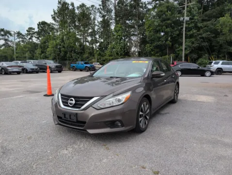 Another view of 2016 Nissan Altima 2.5 SV for sale in Summerville, SC at Automaxx of the Carolinas