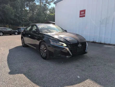 Black 2023 Nissan Altima 2.5 SV for sale in Summerville, SC