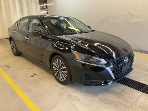 More photos of 2023 Nissan Altima 2.5 SV at Automaxx of the Carolinas, SC