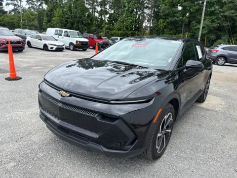 More photos of 2025 Chevrolet Equinox EV LT at Automaxx of the Carolinas, SC