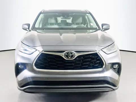 Photos of 2023 Toyota Highlander Limited for sale in Summerville, SC at Automaxx of the Carolinas