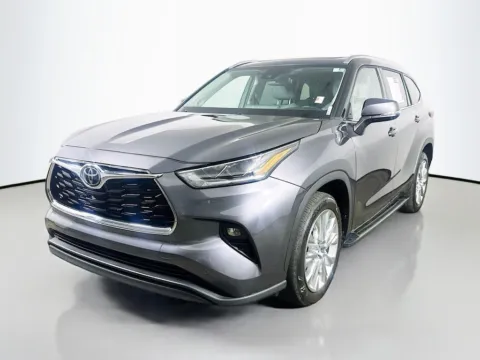 Another view of 2023 Toyota Highlander Limited for sale in Summerville, SC at Automaxx of the Carolinas