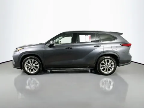 More photos of 2023 Toyota Highlander Limited at Automaxx of the Carolinas, SC