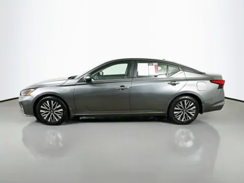 More photos of 2023 Nissan Altima 2.5 SV at Automaxx of the Carolinas, SC