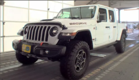White 2022 Jeep Gladiator Mojave for sale in Summerville, SC