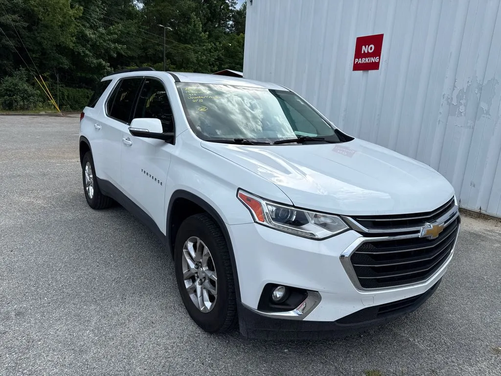 White 2019 Chevrolet Traverse LT for sale in Summerville, SC