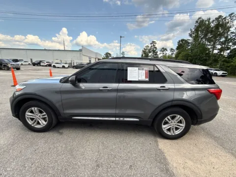 More photos of 2021 Ford Explorer XLT at Automaxx of the Carolinas, SC