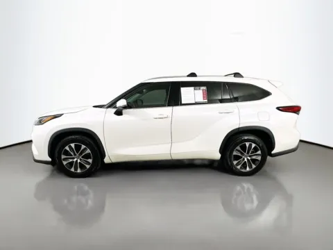 More photos of 2020 Toyota Highlander XLE at Automaxx of the Carolinas, SC