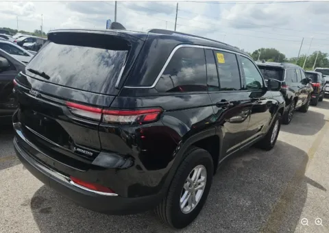 More photos of 2023 Jeep Grand Cherokee Laredo at Automaxx of the Carolinas, SC