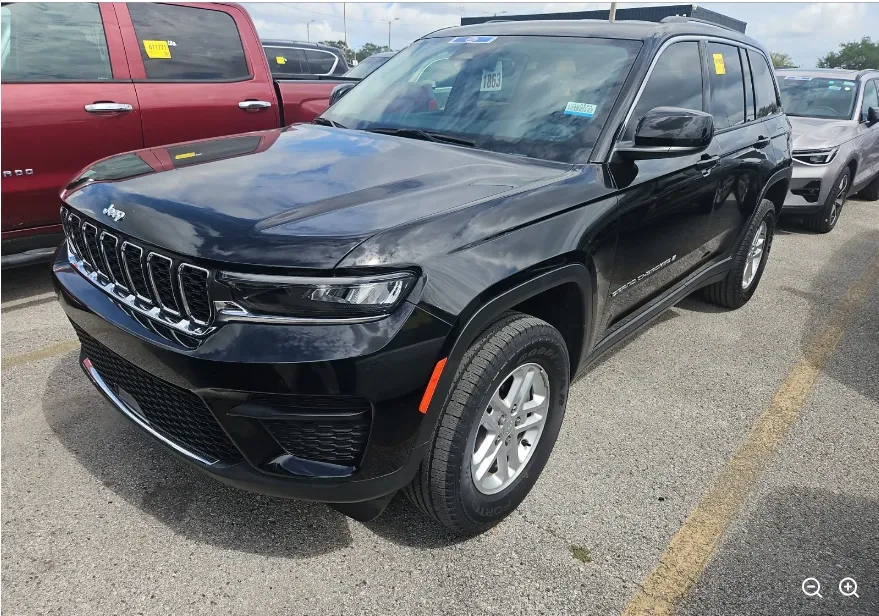 Black 2023 Jeep Grand Cherokee Laredo for sale in Summerville, SC