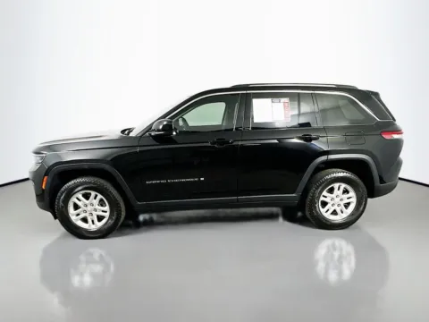More photos of 2023 Jeep Grand Cherokee Laredo at Automaxx of the Carolinas, SC
