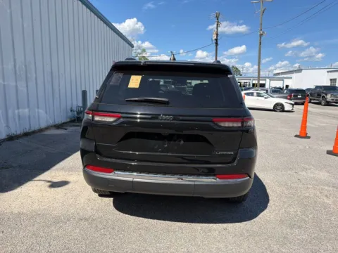 More photos of 2023 Jeep Grand Cherokee Laredo at Automaxx of the Carolinas, SC