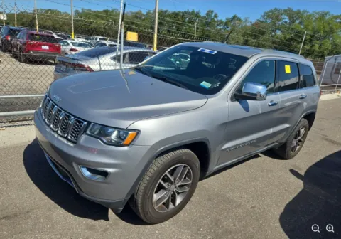 Silver 2018 Jeep Grand Cherokee Limited for sale in Summerville, SC
