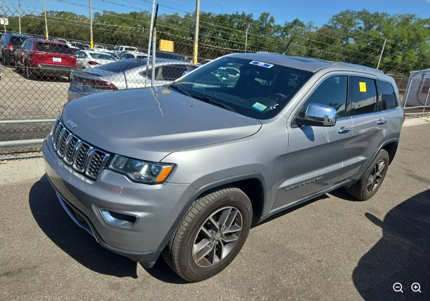 Silver 2018 Jeep Grand Cherokee Limited for sale in Summerville, SC