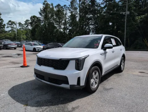 More photos of 2025 Kia Sorento LX at Automaxx of the Carolinas, SC