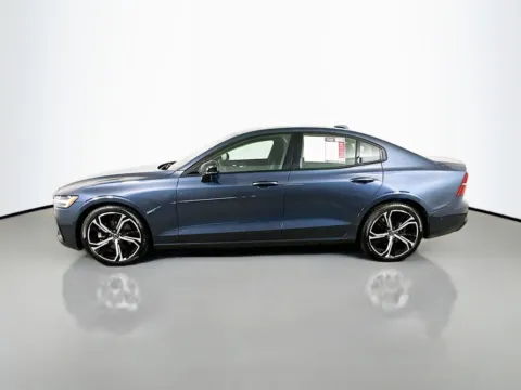 More photos of 2024 Volvo S60 B5 Plus Dark Theme at Automaxx of the Carolinas, SC
