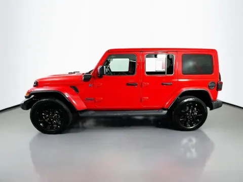More photos of 2025 Jeep Wrangler Sahara 4xe at Automaxx of the Carolinas, SC