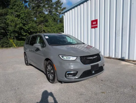 Gray 2022 Chrysler Pacifica Hybrid Touring L for sale in Summerville, SC