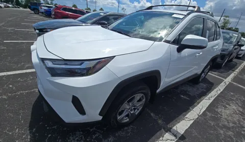 White 2023 Toyota RAV4 XLE for sale in Summerville, SC