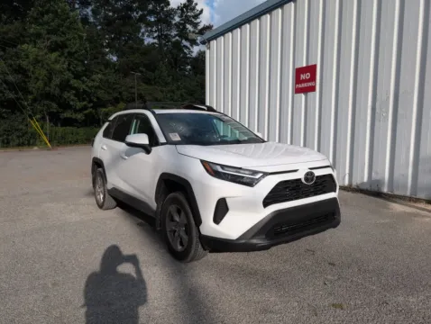 White 2023 Toyota RAV4 XLE for sale in Summerville, SC
