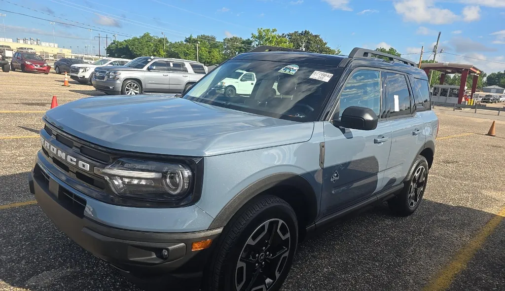 Gray 2024 Ford Bronco Sport Outer Banks for sale in Summerville, SC