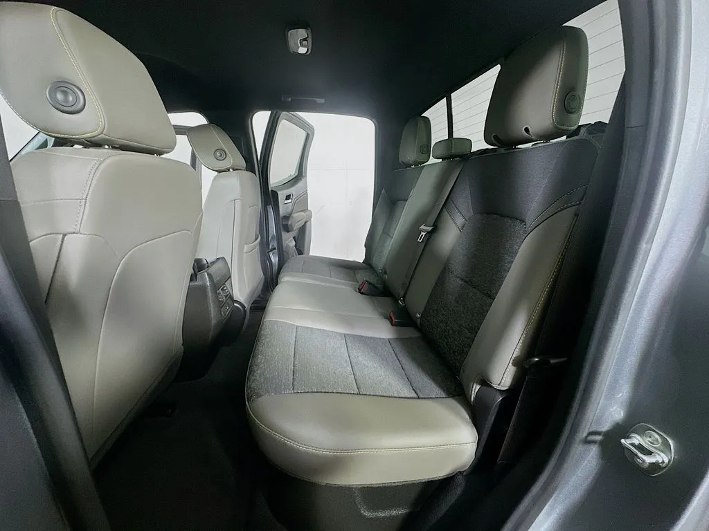 2024 Chevrolet Colorado ZR2 - Photo 14