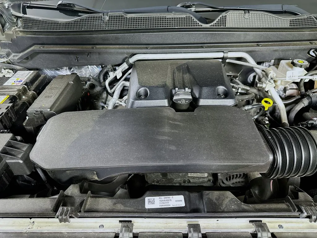 2024 Chevrolet Colorado ZR2 - Photo 9