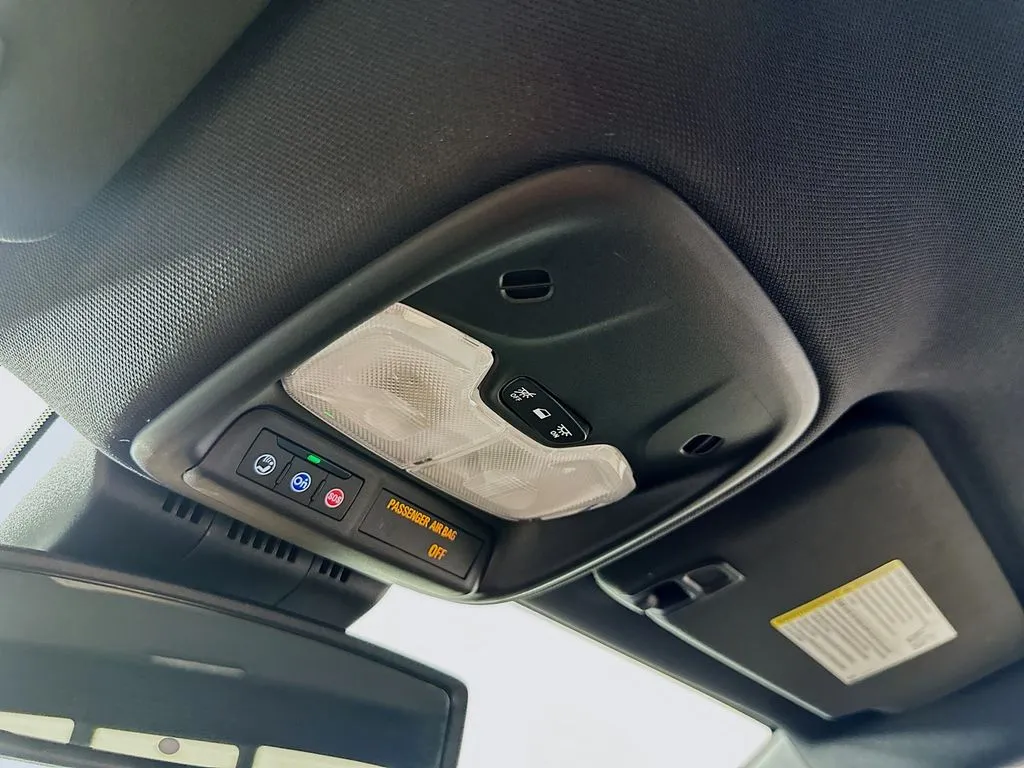 2024 Chevrolet Colorado ZR2 - Photo 34