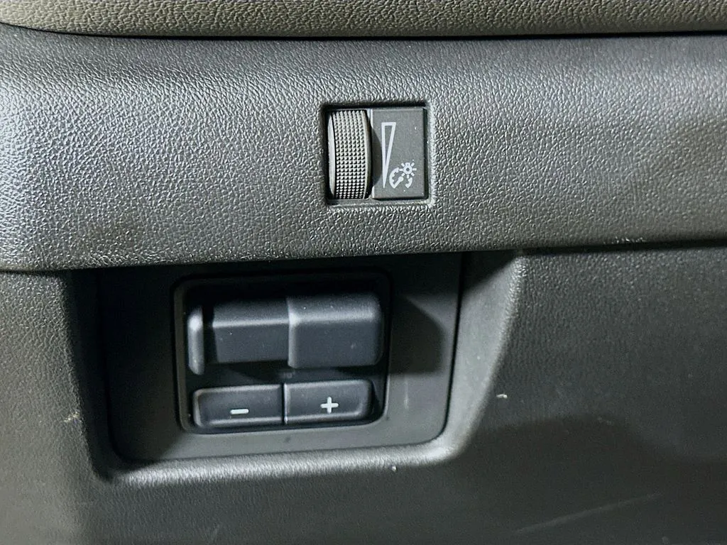 2024 Chevrolet Colorado ZR2 - Photo 21