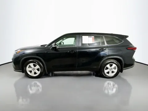 More photos of 2024 Toyota Highlander LE at Automaxx of the Carolinas, SC