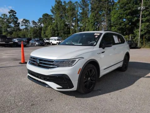 More photos of 2022 Volkswagen Tiguan 2.0T SE R-Line Black at Automaxx of the Carolinas, SC