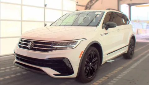 Unknown 2022 Volkswagen Tiguan 2.0T SE R-Line Black for sale in Summerville, SC