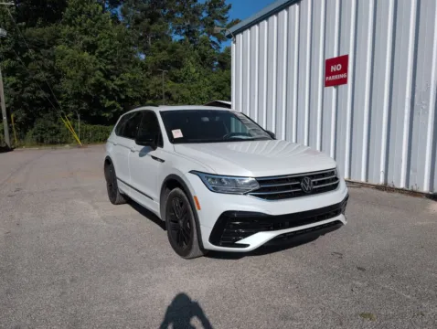 Unknown 2022 Volkswagen Tiguan 2.0T SE R-Line Black for sale in Summerville, SC