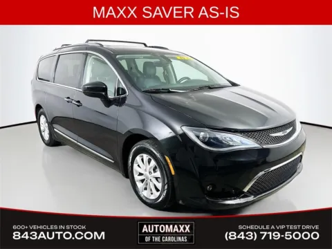 Black 2018 Chrysler Pacifica Touring L for sale in Summerville, SC