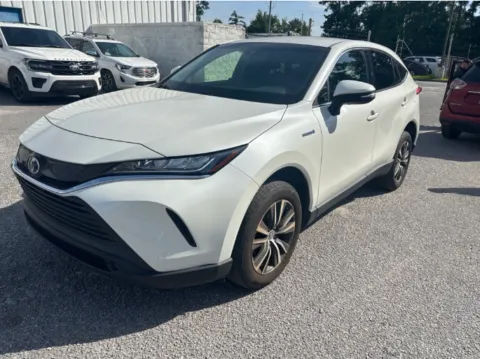 White 2021 Toyota Venza LE for sale in Summerville, SC