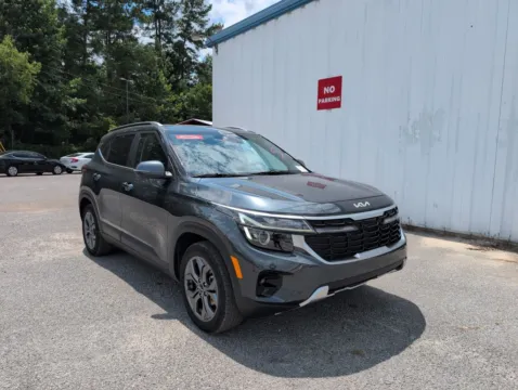 Gray 2024 Kia Seltos S for sale in Summerville, SC