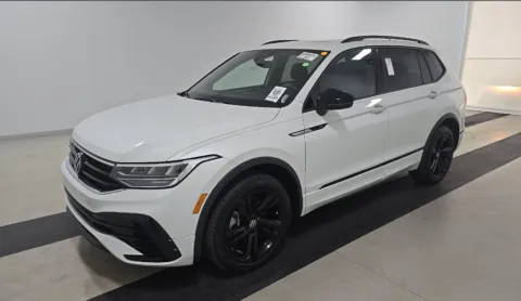 White 2023 Volkswagen Tiguan 2.0T SE R-Line Black for sale in Summerville, SC