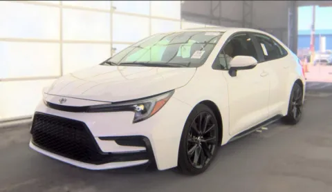 White 2023 Toyota Corolla SE for sale in Summerville, SC