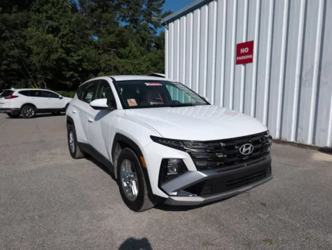 White 2025 Hyundai Tucson SE for sale in Summerville, SC