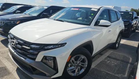 White 2025 Hyundai Tucson SE for sale in Summerville, SC