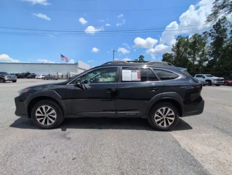 More photos of 2023 Subaru Outback Premium at Automaxx of the Carolinas, SC
