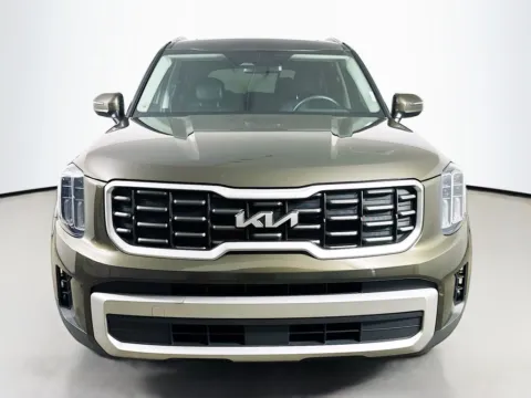 Photos of 2024 Kia Telluride S for sale in Summerville, SC at Automaxx of the Carolinas