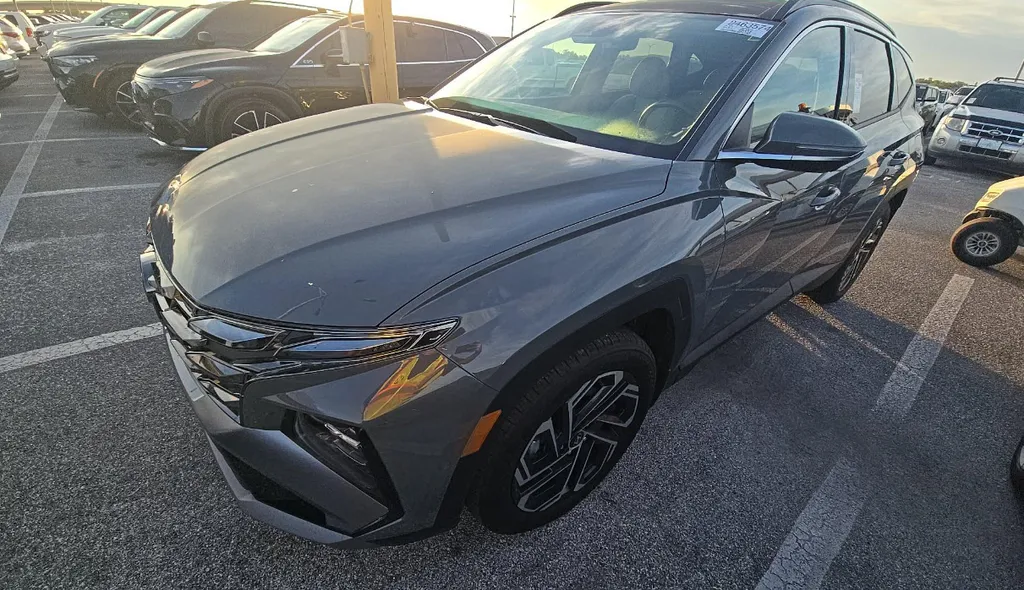 Gray 2025 Hyundai Tucson Limited for sale in Summerville, SC