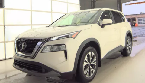 White 2023 Nissan Rogue SV for sale in Summerville, SC