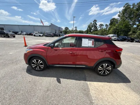 More photos of 2019 Nissan Kicks SR at Automaxx of the Carolinas, SC