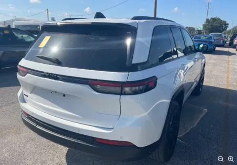 More photos of 2024 Jeep Grand Cherokee Altitude X at Automaxx of the Carolinas, SC